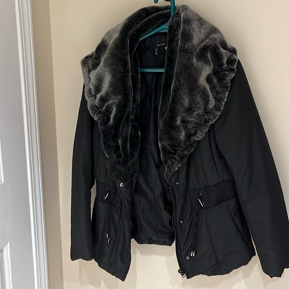 ZARA Basic Fall/Winter jacket. Size US L